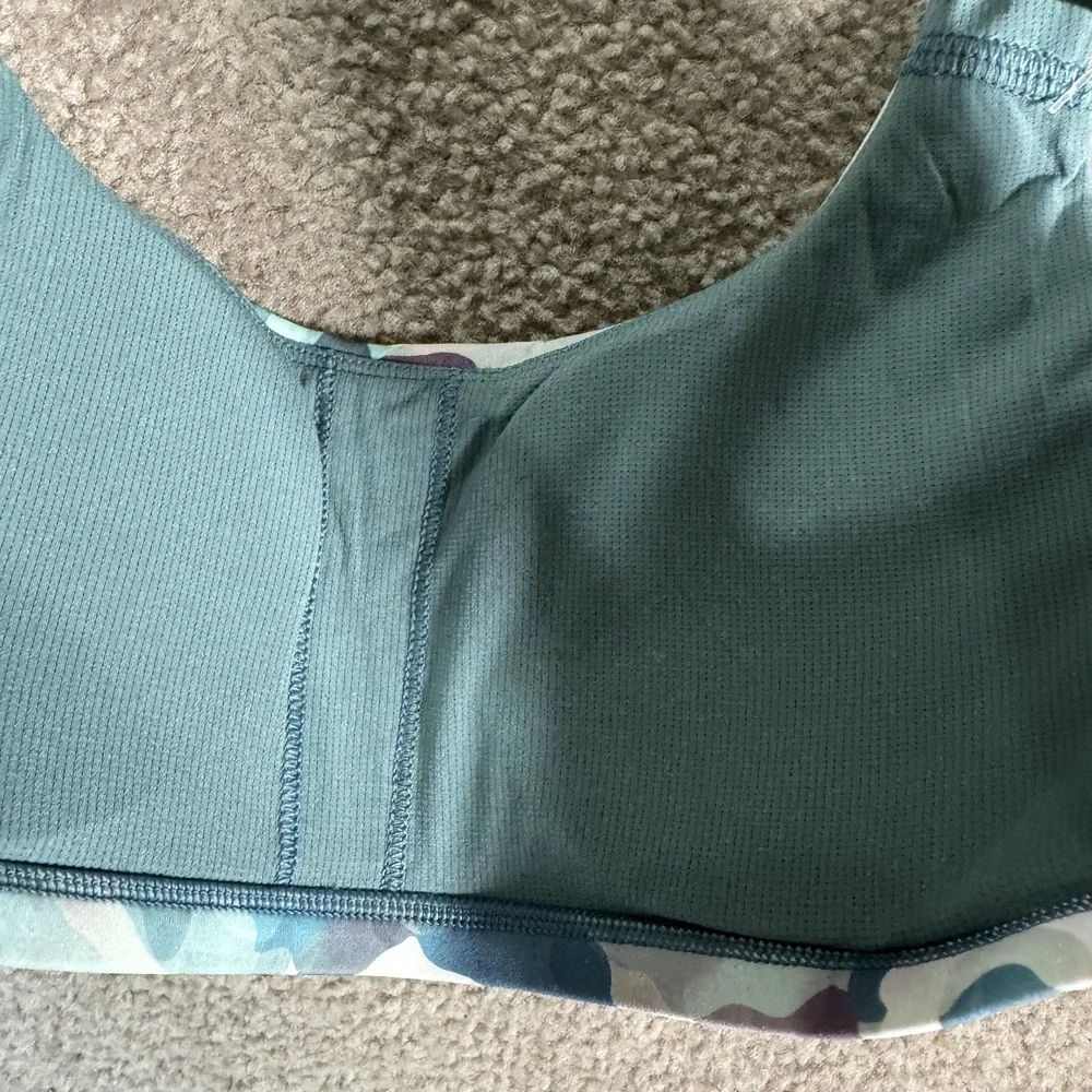 Spanx‎ Sports Bra Womens XS Multicolor Camo Printed Low Impact Padded Crossback